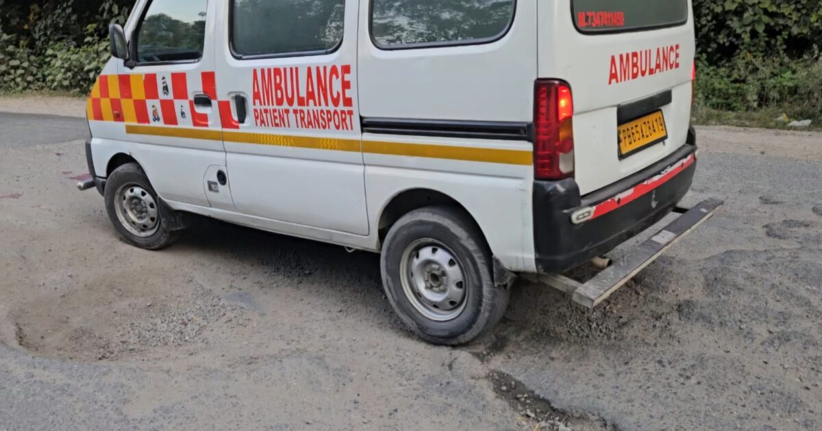 एनएच-07 के 60 किलोमीटर पर गड्ढों का राज, ट्रांसफर-टेकओवर के फेर में फंसी सड़क