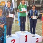 पीच वैली स्कूल की खेलकूद प्रतियोगिता में भाग लेते विद्यार्थी
