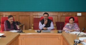 सोलन में मिठाइयों और खाद्य पदार्थों की जांच
