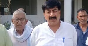 बसाल में निर्माणाधीन पंचायती राज भवन का निरीक्षण करते विवेक शर्मा
